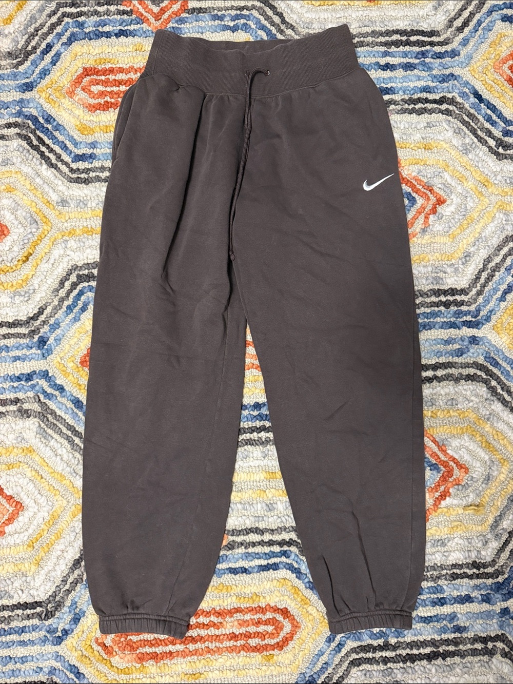 Nike Brown Kids Jogger Sweatpants with White Swoosh